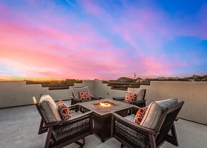 Holiday home Relaxing 3br Haven With Pool And Bbq For Family Time Mesa