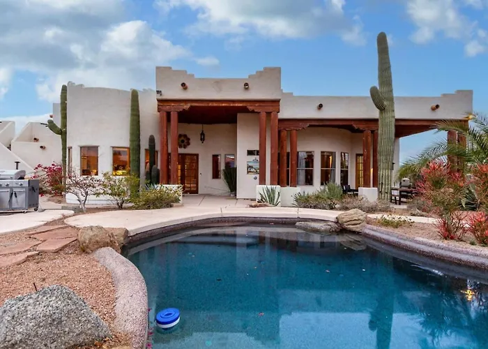 Holiday home Relaxing 3br Haven With Pool And Bbq For Family Time