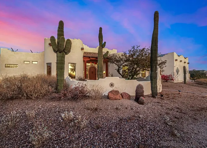 Relaxing 3br Haven With Pool And Bbq For Family Time Mesa