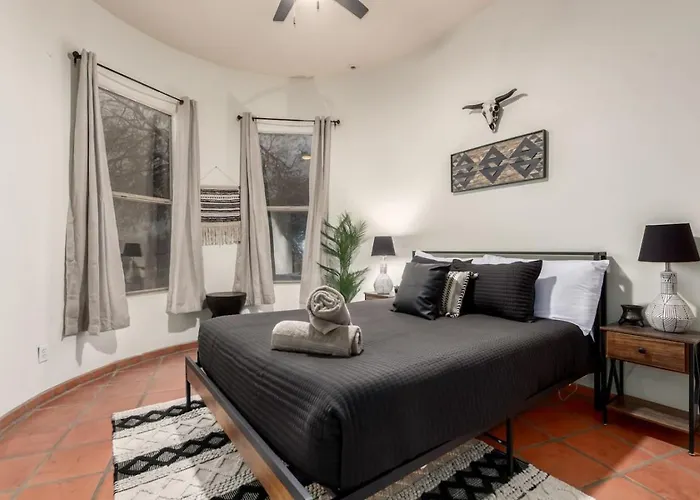 Relaxing 3br Haven With Pool And Bbq For Family Time Mesa